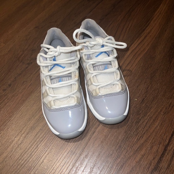 Toddler Jordan Retro 11 Grey and white - Picture 1 of 3